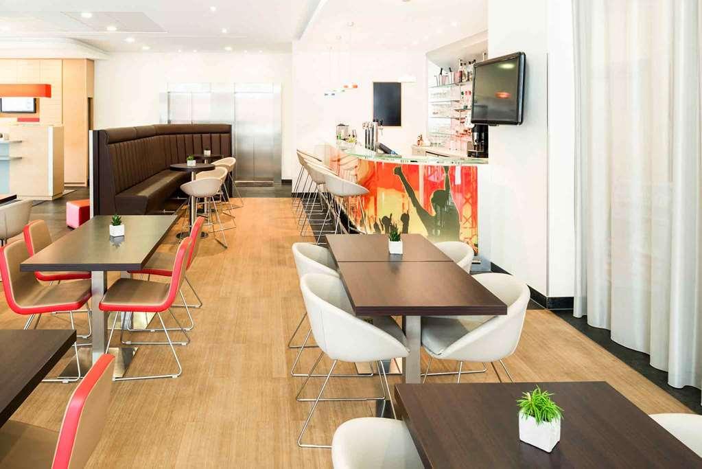 Ibis Esch Belval Hotel Ресторант снимка