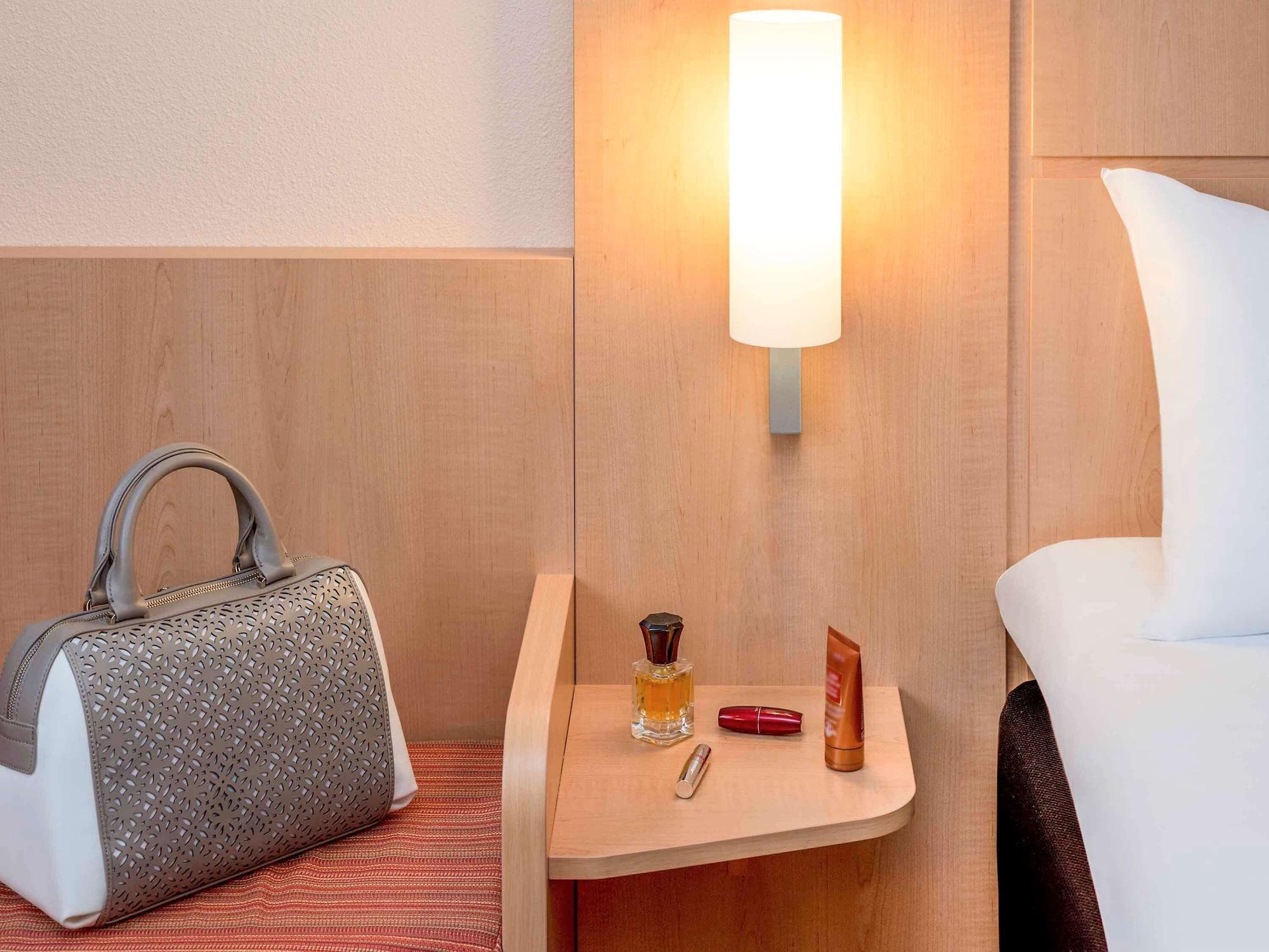 Ibis Esch Belval Hotel Екстериор снимка
