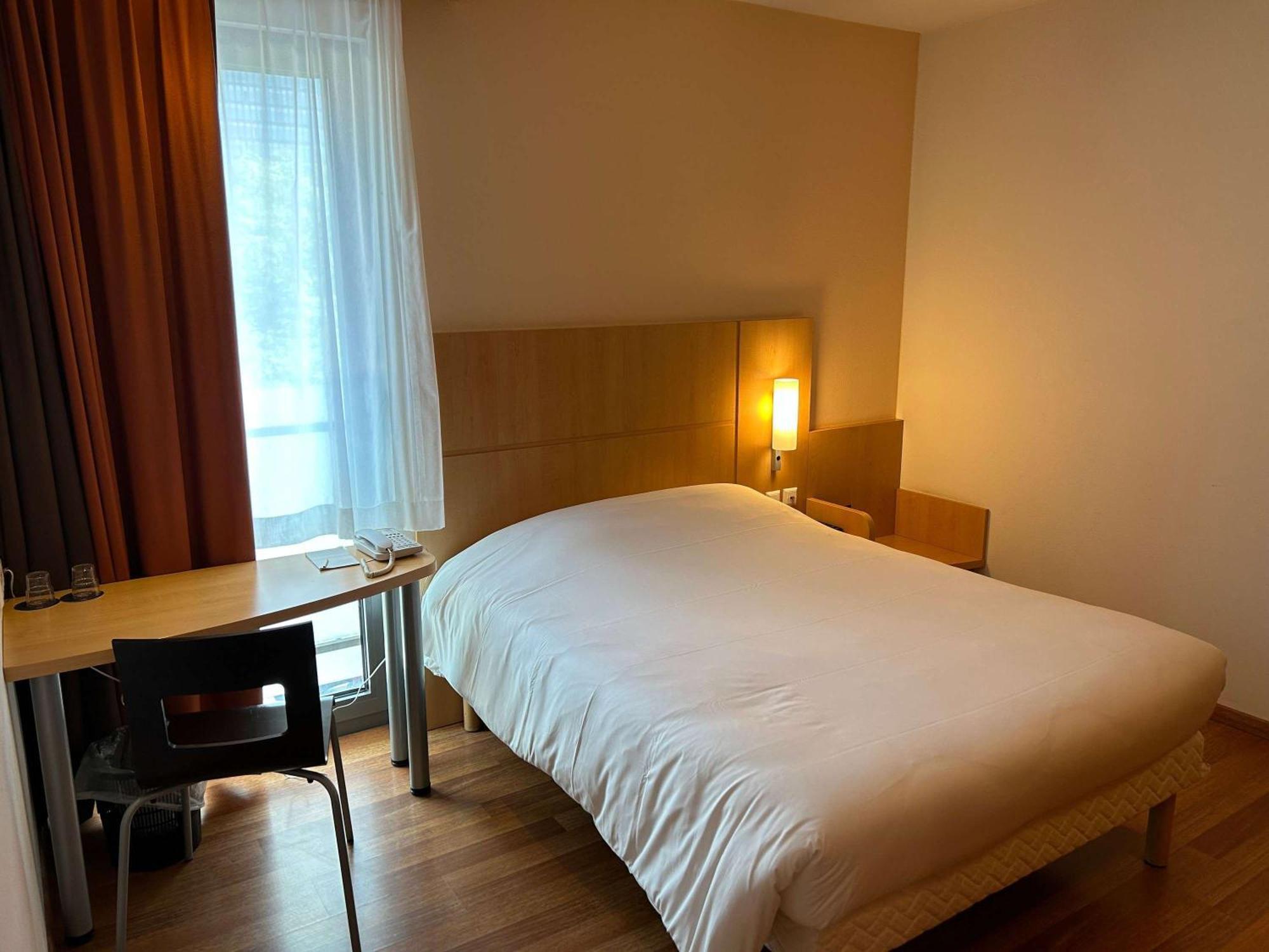 Ibis Esch Belval Hotel Екстериор снимка