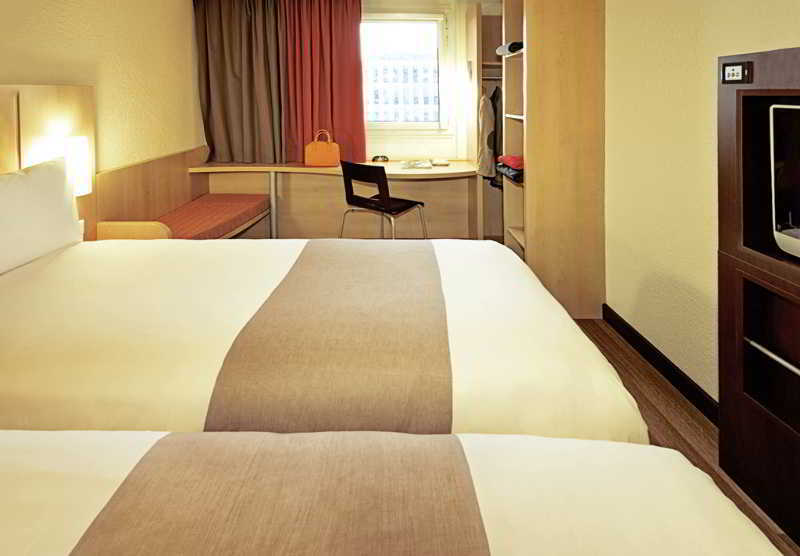 Ibis Esch Belval Hotel Екстериор снимка