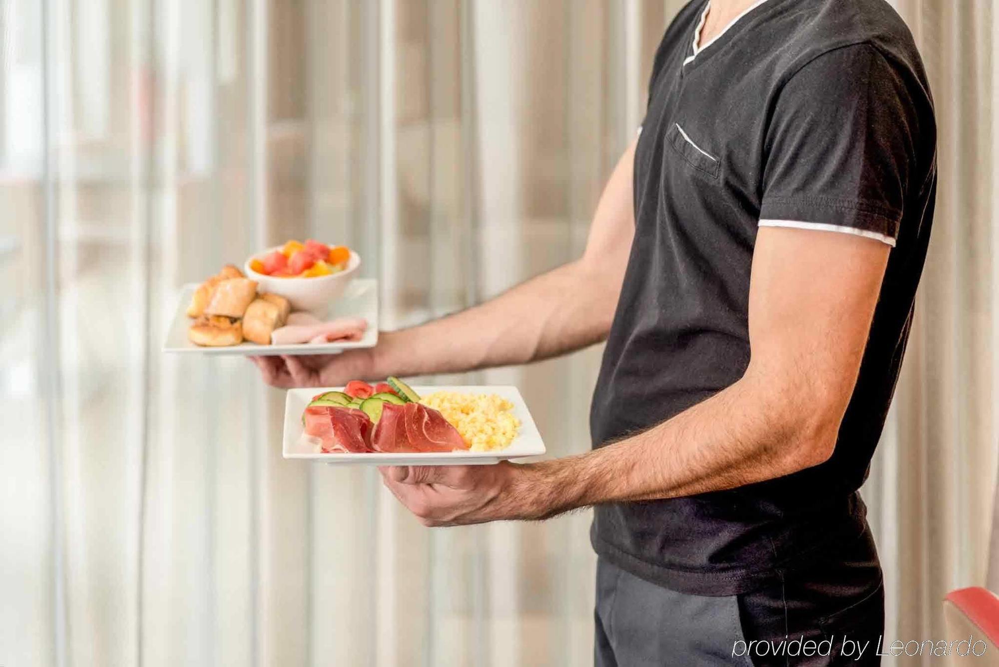Ibis Esch Belval Hotel Екстериор снимка