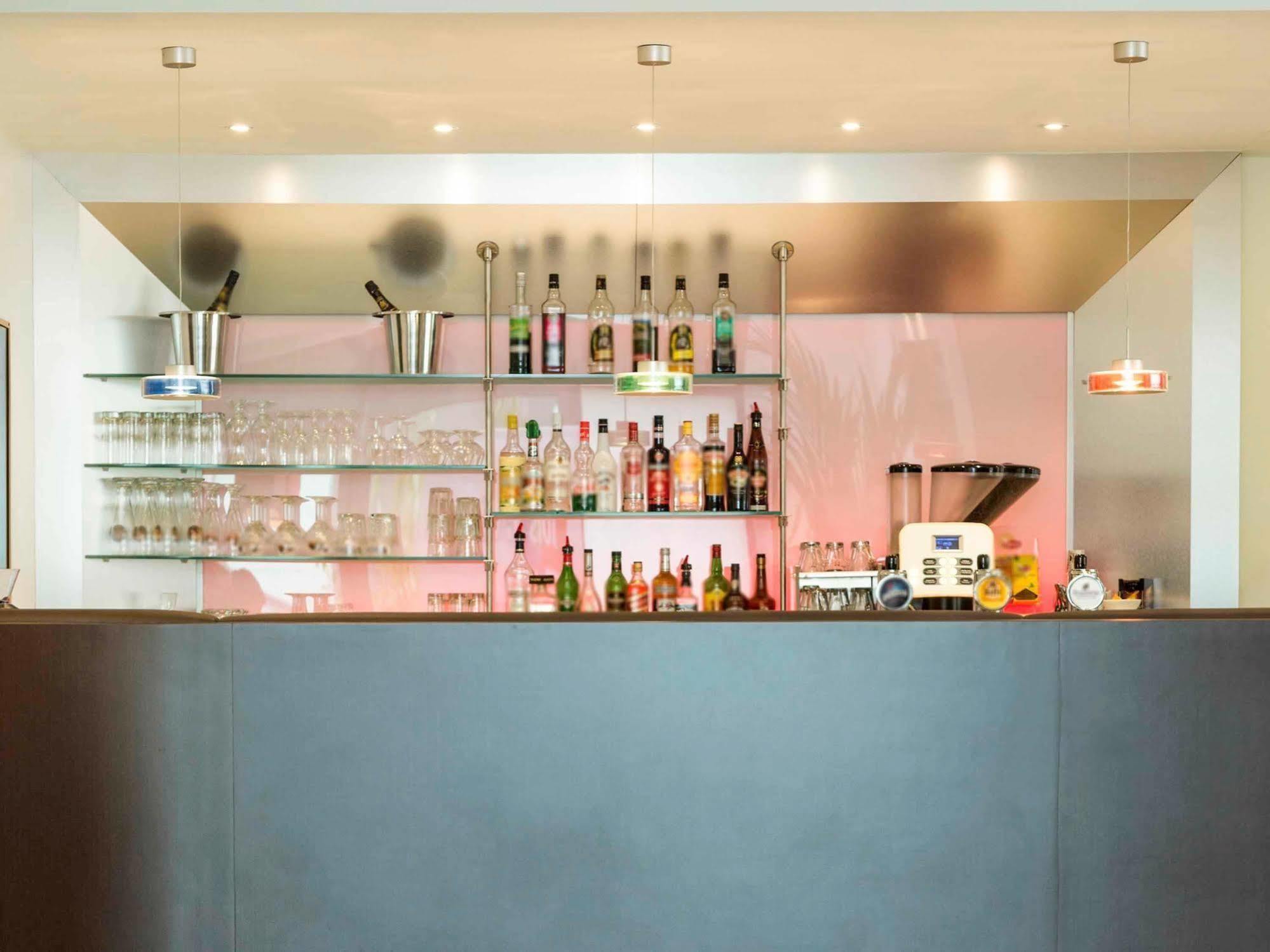 Ibis Esch Belval Hotel Екстериор снимка