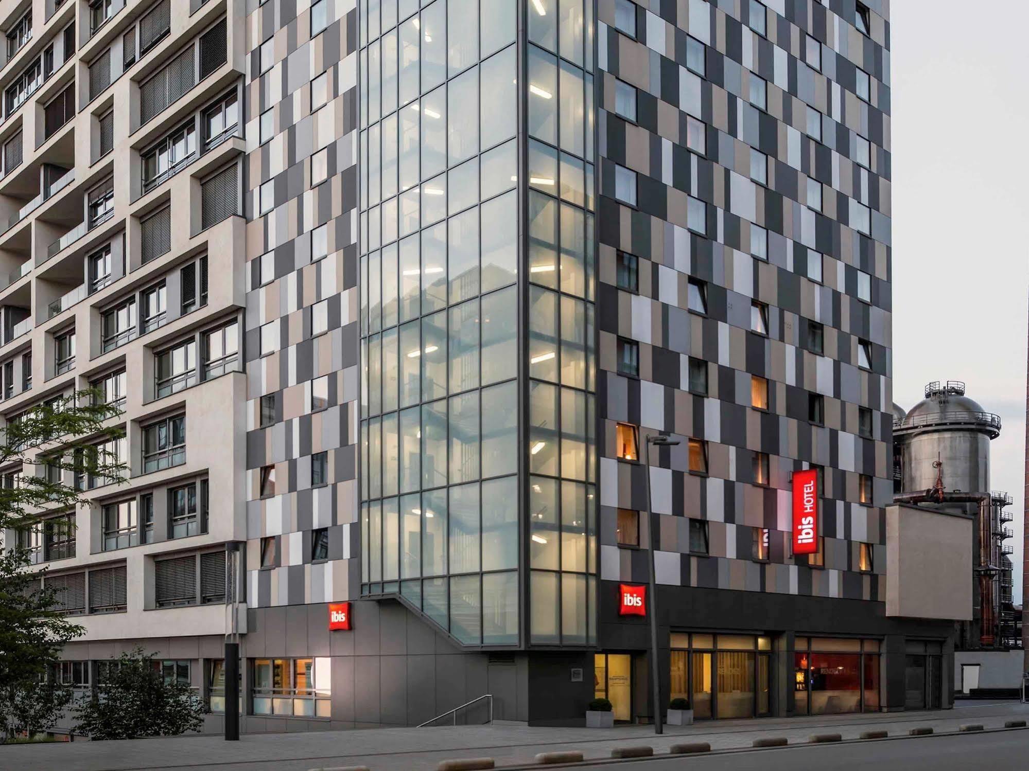 Ibis Esch Belval Hotel Екстериор снимка